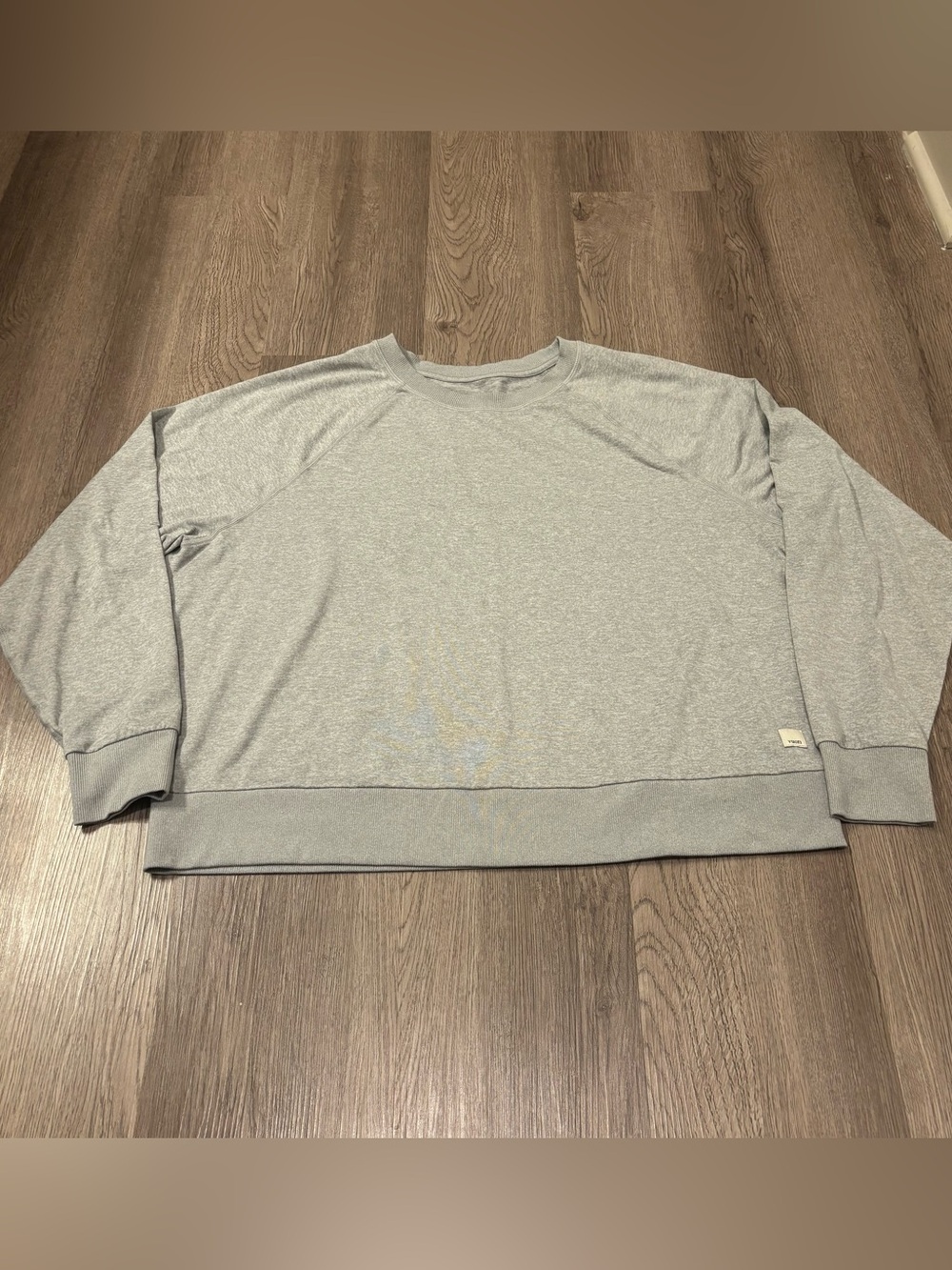 Vuori Halo Crew Long Sleeve VW241 Gray Women’s XL Performance Pullover